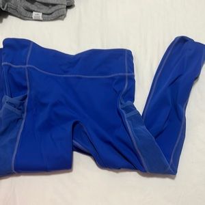 Blue fabletics 7/8 with mesh pocket